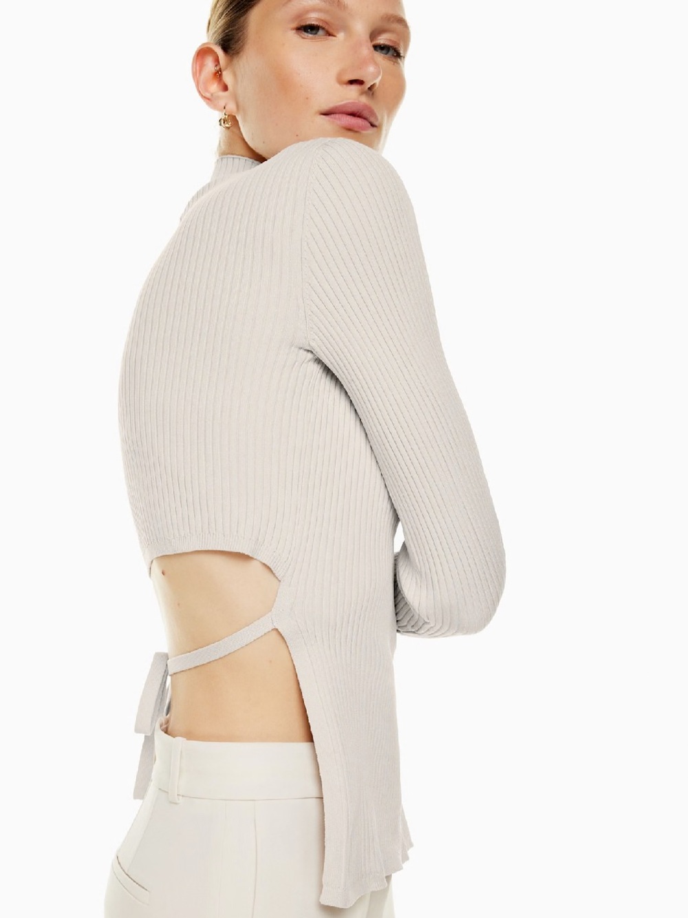 Wilfred Red Sculpt Knit Tie-Back Longsleeve